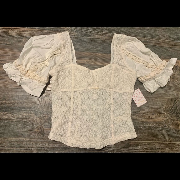 SOLD! NWT Free People Spring Fling Lace Top Ivory Top Sz M - Picture 5 of 7